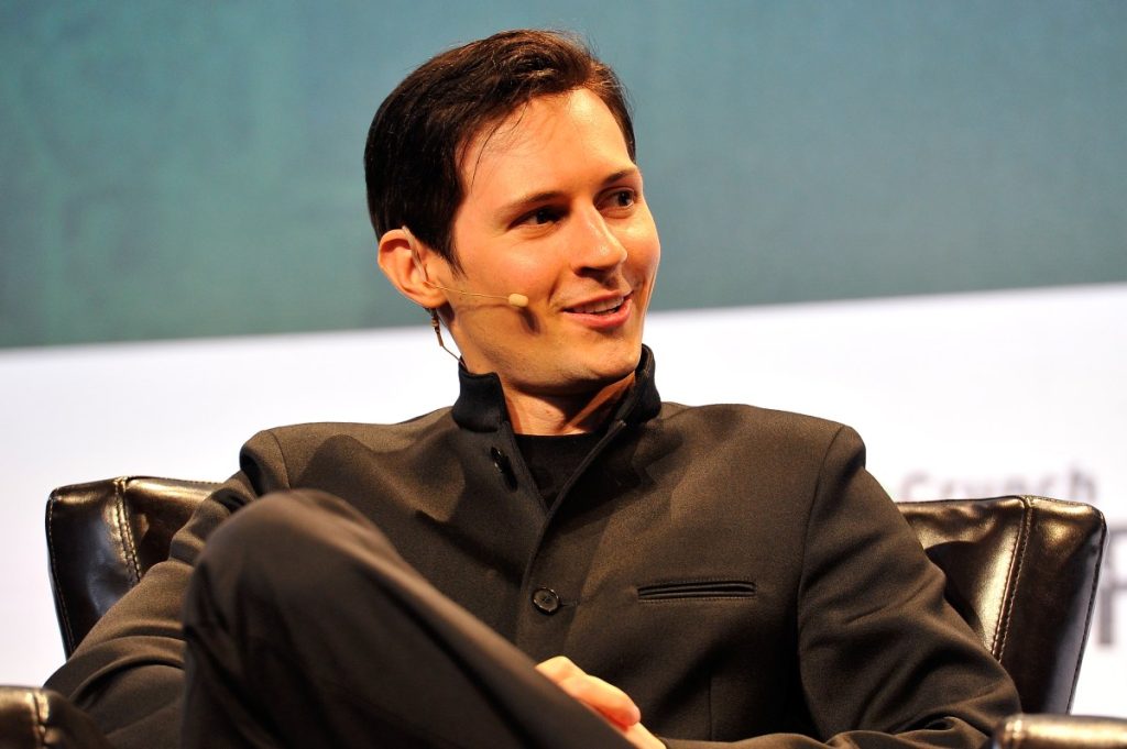 يمكّن Telegram المستخدمين من الإبلاغ عن المحادثات الخاصة إلى المشرفين بهدوء بعد اعتقال المؤسس